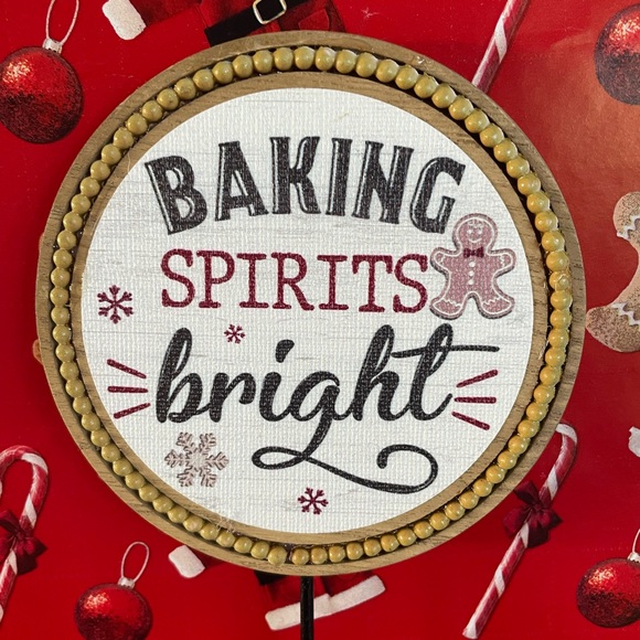 🥰NWT “Baking Spirits Bright” - Picture 2 of 4